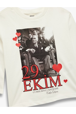 Koton Uzun Kollu Bisiklet Yaka Atatürk Ve 29 Ekim Baskılı Pamuklu Tişört Ekru 6wmg10206ak Ekru