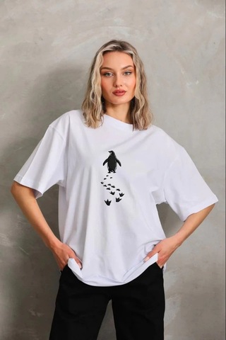 Primemagazam Kadın T-shirt Nihilist Penguen Baskılı Bisiklet Yaka Kısa Kol Yazlık Tişört - Beyaz Çeşitli