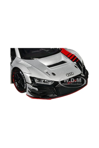 Audi R8 Lms Gt3 - 1:24 , Gümüş , Zamansız Efsaneler Serisi 1/24 Diecast Ntw Varyantı