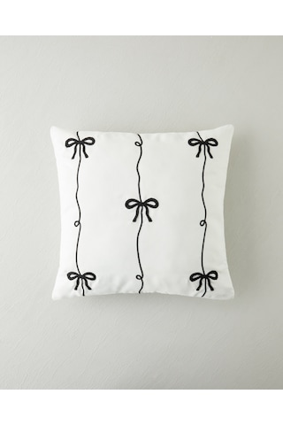 English Home Ribbon Dolgulu Kırlent 45x45 Cm Siyah - Beyaz Siyah - Beyaz