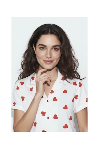 Feg Store %95 Pamuklu Kadın Beyaz Kırmızı Kalp Desenli Kısa Kollu Düğmeli Şortlu Pijama Takımı