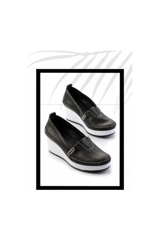 Siyah Hakiki Deri Kadın Casual Ayakkabı K01908004503 Siyah