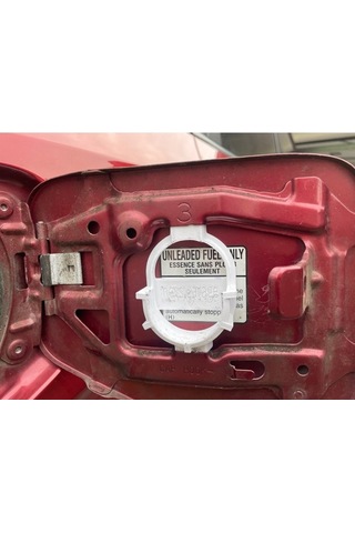 Subaru Forester Benzin/yakıt Depo Kapağı Tutucu - Takviye Garnitürlü Gusseted