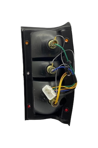 Stop Lambası Siyah Duylu Mıtsubıshı L200 1987 Sol