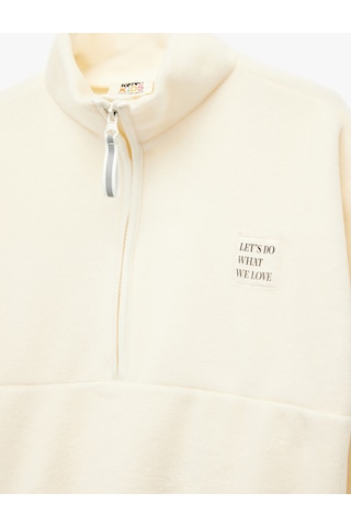 Koton Uzun Kollu Cep Detaylı Baskılı Yarım Fermuarlı Polar Sweatshirt Ekru 6wkg10147ak Ekru