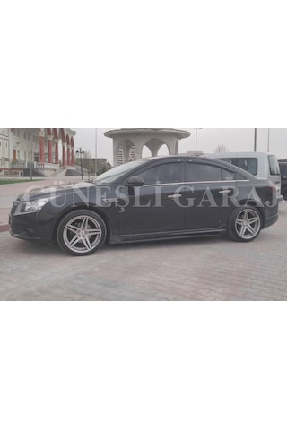 Chevrolet (Plastik)  Cruze Rieger Marşpiyel