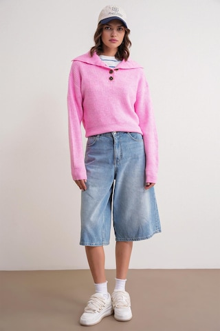 6900 Kadın Düğmeli Devrik Yaka Triko Kazak Pembe Pembe