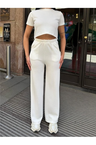 Beyaz Modal Likralı Bisiklet Yaka Takım Beyaz