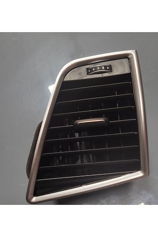 Audi Q5 2009-2015 Sol Hava Menfezi