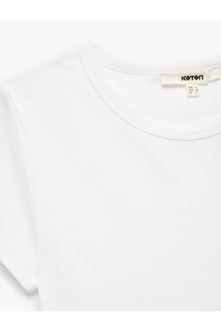 Koton Slim Fit Pamuklu Kısa Kollu Bisiklet Yaka Kadın Basic Tişört Beyaz 5sak50012ek Beyaz