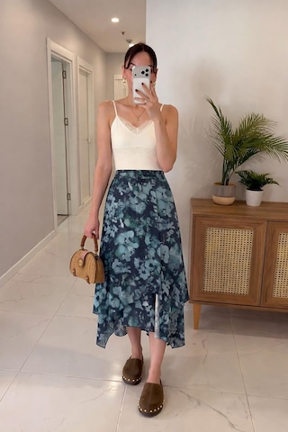 Lijuri Asimetrik Kesim Floral Etek 4093 Multi