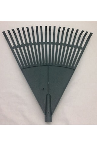Plastik Yeşil Bahçe Tırmığı