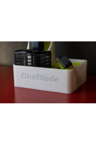 Tıraş Makinesi Standı Beyaz Renk. Philips Oneblade Qp2520 Modeli İle Uyumludur. Tıraş Makinesi Ve Aparatlar Dahil Değildir.