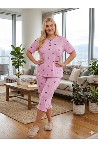 Büyük Beden Kısa Kol Kapri Yumuşak Tuşeli Likralı Örme Pijama Takımı 8649 Lila