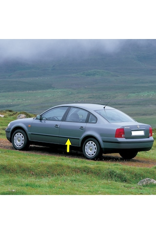 VW Passat B5 1997-00 Sol Arka Kapı Çıtası Siyah Plastik 3B0853753