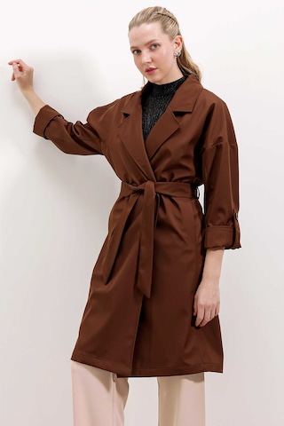 Gabria Kol Katlamalı Bağcıklı Trenchcoat Kahverengi
