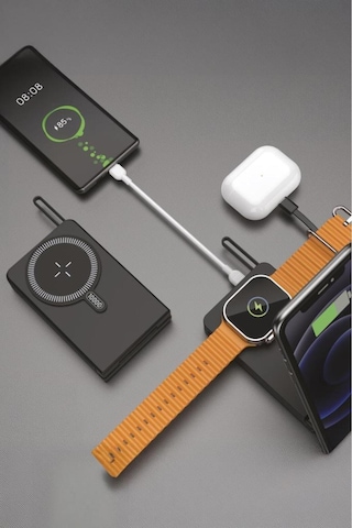 1019 10000 Mah Magsafe Kablosuz Type-c 22,5 W Hızlı Şarj Powerbank Siyah