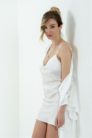 Magic Form 6790 Kadın Ekru Degaje Yaka Krep Saten Kısa Gecelik Ekru