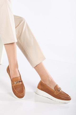 Analin Shoes Kadın Hakiki Deri Günlük Lazerli Tokalı Rahat Ayakkabı Taba
