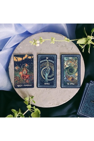 The Prisma Visions Tarot Deck Tarot Kartı
