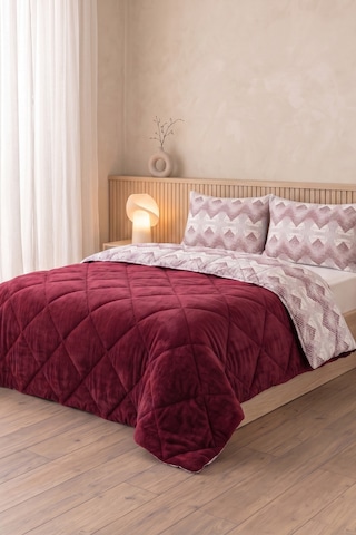 Battal Wellsoft Yorgan Çift Taraflı Yastık Kılıflı 215x235 Cm Bordo