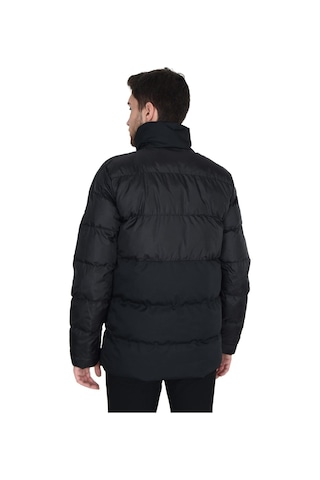 Cengiz İnler Cengiz Inler Lufian Erkek Mont 001