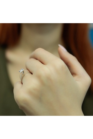 Lova 0,60 Karat Efektli Pırlanta Tektaş Yüzük - 1040109