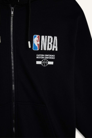 Defacto NBA Wordmark Oversıze Kapüşonlu Fermuarlı Sweatshırt G0264AX26SP