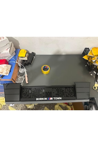 Bmw E36 Siyah Plakalık Born In M Town M Logolu Arka Plaka Altlığı Çerçevesi