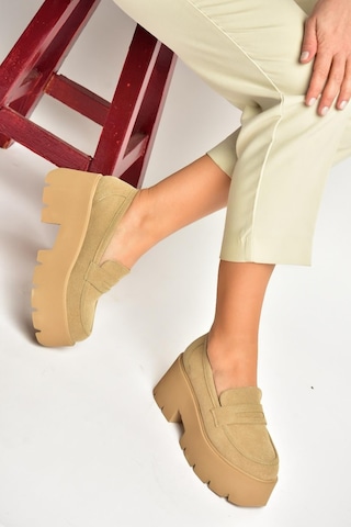Fox Shoes Y272972502 Bej Süet Kalın Tabanlı Günlük Kadın Ayakkabı