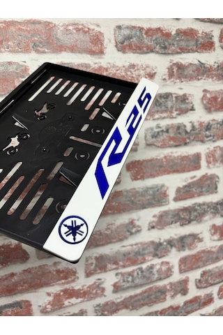 Yamaha R25 Beyaz Pleksi Motor Plakalığı