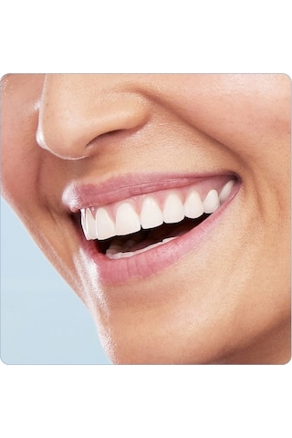 Oral-B Pulsar 3D White Luxe 35 Medium Titreşimli Pilli Diş Fırçası