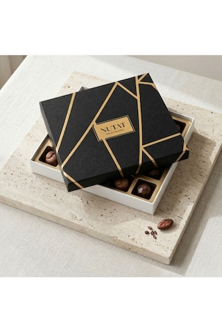 Nutat 215 Gr 16'lı Spesiyal Hediye Çikolata Kutusu /gold Siyah