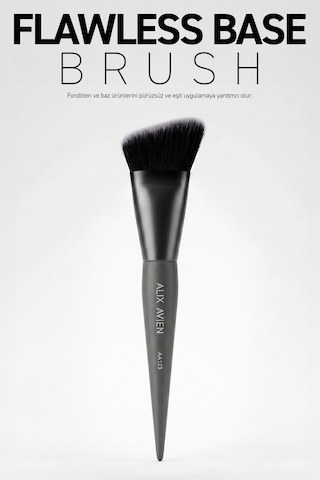 Krem Yapılı Fondöten Ve Baz Uygulama Fırçası - Flawless Base Brush