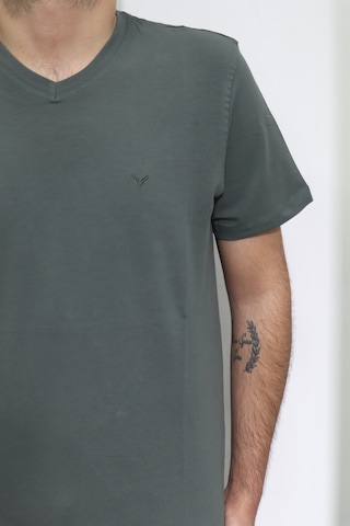 Santa Dmctekstil Erkek Düz Spor Kesim Kalıbı Rahat V Yaka T-shirt Haki