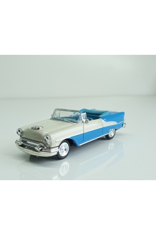 Dianomi 1:43 Oldsmobile Süper 88 Cabriolet