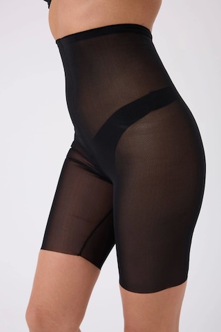 Freshness 0007 Lazer Kesim Tül Yüksek Bel Şort Korse Siyah