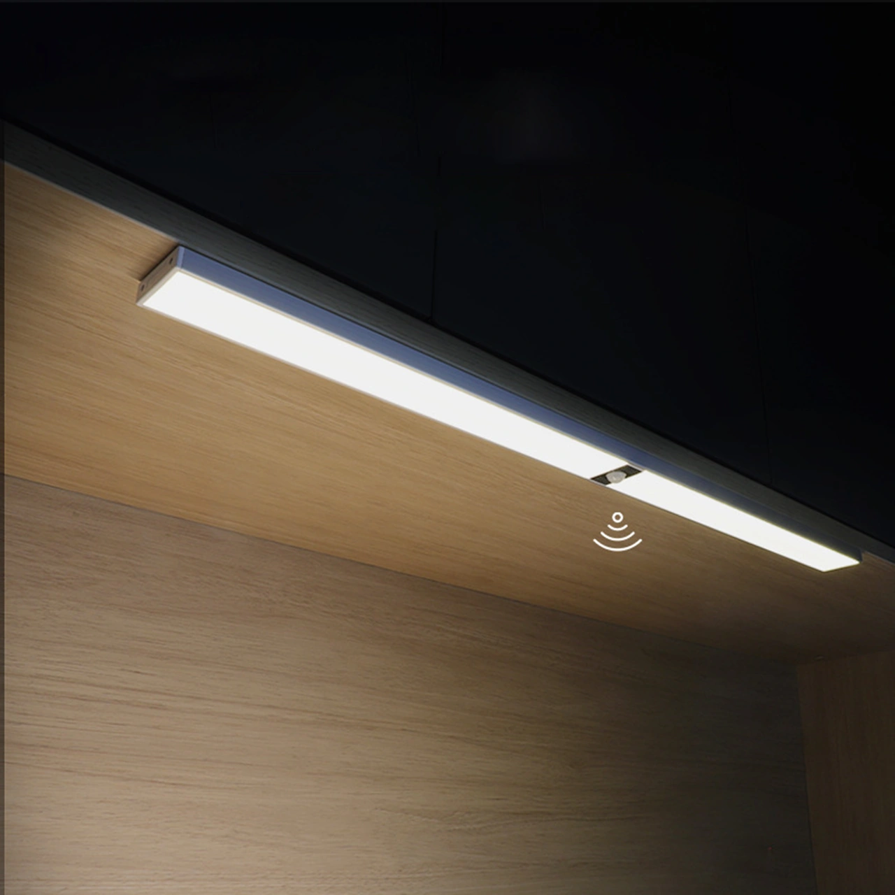 Fosenze Yeni Ultra İnce 400mm Isı Işık, Akıllı Vücut Algılama Lambası - Kablosuz, Manyetik, Sürekli/algılama Modları, Sürekli Parlaklık Ayarlı, Dahili Li-pol Batarya Sıcak Beyaz