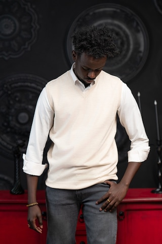 V Yaka Regular Fit Yünlü Kolsuz Triko Süveter Krem