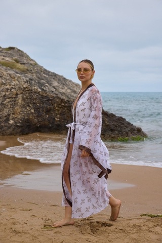 Moda Banuş Beyaz Nakış İşlemeli Yarasa Kol Uzun Kimono, Pareo Beyaz Beyaz