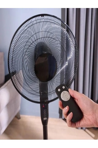 Goodhome 40 Cm Siyah Ayaklı Vantilatör, 3 Hız Kademeli, Uzaktan Kumandalı, 7 Saat Zamanlayıcılı, 82