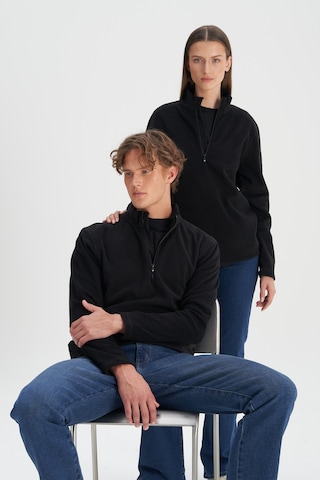 AC&Co / Altınyıldız Classics Erkek Sıyah Anti-pilling Tüylenme Yapmayan Standart Fit Dik Yaka Polar Sweatshirt Siyah