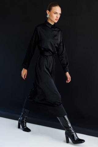 Mizalle Siyah Saten Maksi Gömlek Elbise Siyah