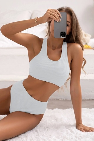 Kadın Beyaz Çapraz Sırt Detaylı Iç Çamaşır Takımı Beyaz