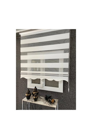 Beyaz Geniş Pliseli Zebra Stor Perde Etek Dilimli Alüminyum Kasa+etek Dilimi Hediye