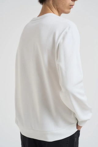 Ea7 7m001191af17787 Logo S Erkek Sweatshirt Beyaz
