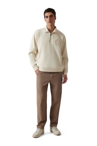 Guess Erkek Dik Yakalı Fermuarlı Aplikeli Sweatshirt - Krem Krem
