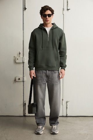 Grimelange Justus Erkek Kapüşonlu Kanguru Cepli Fermuar Yakalı Haki Sweatshirt Haki
