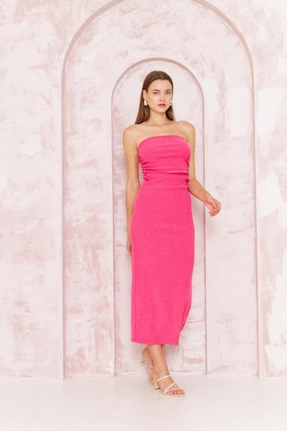 Darlin Moda Kadın Bodycon Straplez Bürümcük Midi Elbise Açık Pembe