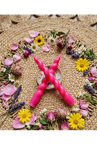 Pembe Renkli Spiral, Burgulu Pinterest Model Şamdan Mum 2' Li Set